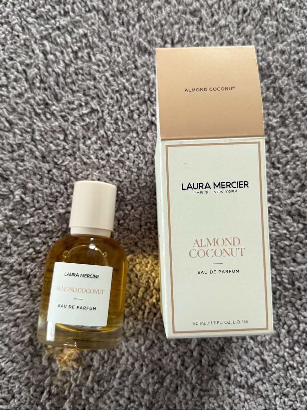 laura mercier Almond Coconut 1.7 fl oz